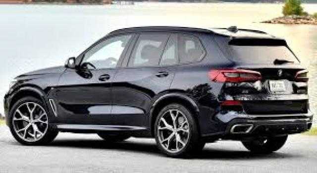 سقوط عصابة تزييف توكيلات السيارات في القاهرة