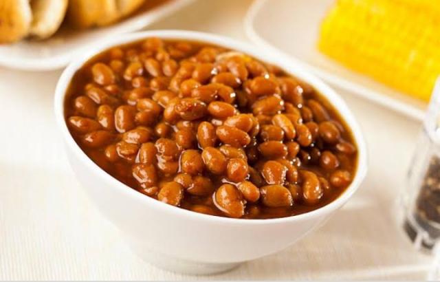 ثبات في أسعار الفول اليوم الأحد لدى المستهلك