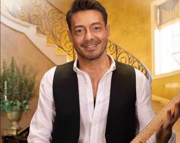 أحمد زاهر يطرح البوستر الترويجي الأول لـ «عيلة لاسعة جدًا»