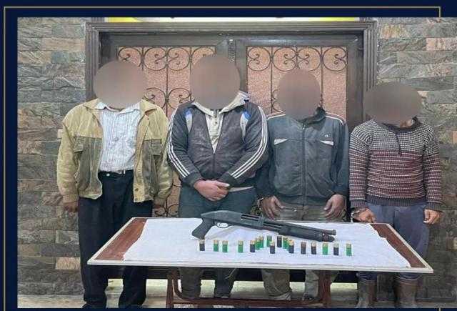 منعهم من الصيد.. كشف لغز مقتل شخص بالإسكندرية