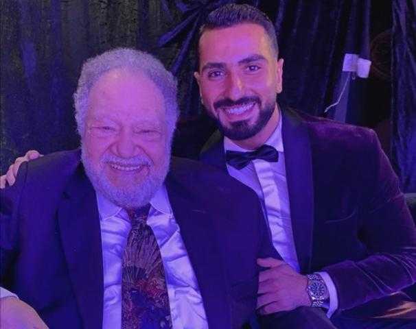 الشرنوبي: «فخور بالوقوف أمام القدير يحيى الفخراني»
