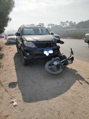 مصرع قائد دراجة بخارية صدمته سيارة على طريق المريوطية الهرم