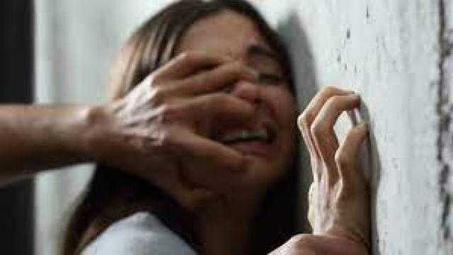 تفاصيل مفجعة باتهام عامل بهتك عرض 5 تلاميذ.. ترويها والدة ضحية