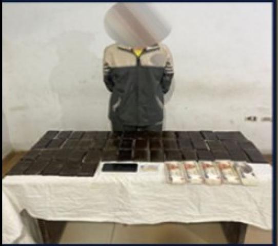 القبض على عاطل بحوزته سلاح ومخدرات ببولاق الدكرور