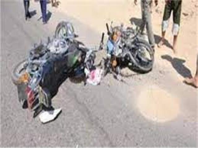 حادث تصادم دراجتين بخاريتين