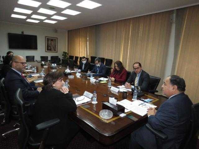 «المالية» تدرس إصدار سندات تدعم المرأة وخطط التنمية المستدامة