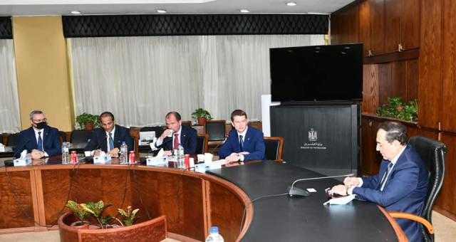 «لوك أويل» الروسية تخطط لزيادة استثماراتها في مصر