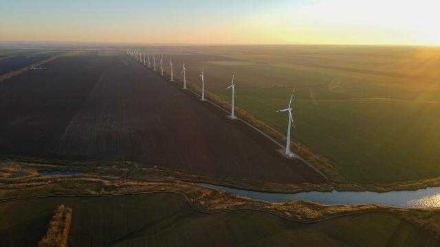 محطة رياح تابعة لـ«روساتوم» تبدأ توريد الكهرباء إلى الشبكة العامة في روسيا