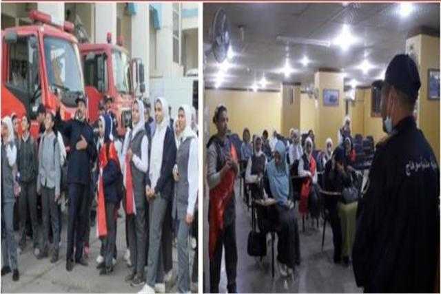 طلاب المدارس يزورون الجهات الشرطية بسوهاج