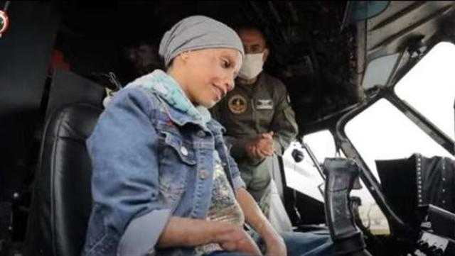 «السيسي» يفي بوعده.. «بسملة» تركب الطائرة من قاعدة ألماظة