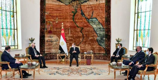 الرئيس عبدالفتاح السيسي ورئيس وزراء لبنان 