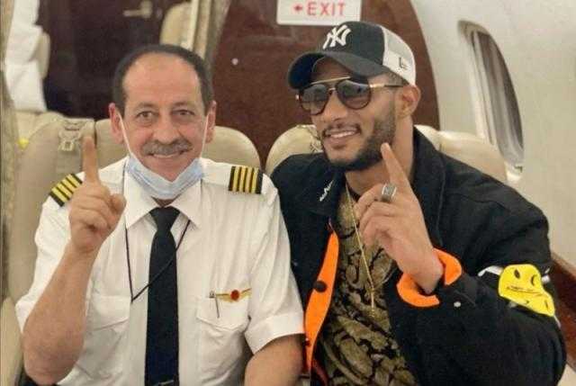 بالصور.. محمد رمضان يُثير الجدل مجددًا من داخل طيارته الخاصة