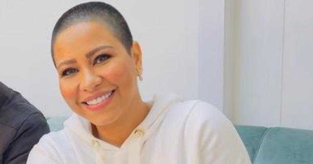 «الراجل دكر بقرشه».. شيرين تصرخ على الهواء: «لسه بحب حسام »