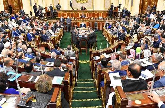 طلب إحاطة بشان تكليف خريجى كليات العلوم الطبية والصحية ومساواتهم بـ الصيدلة - خاص