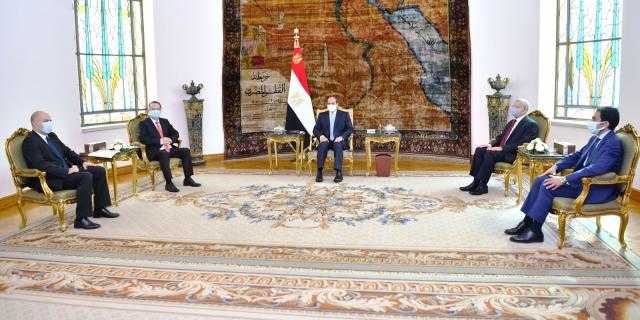السيسي يناقش آخر مستجدات القضية الفلسطينية مع رئيس برلمان صربيا