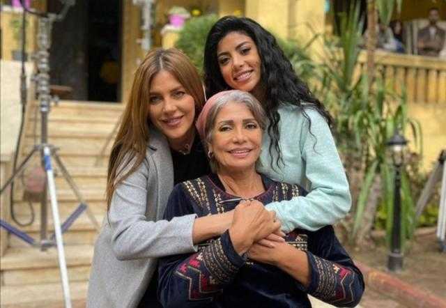 سوسن بدر: «عائلة أبو العروسة اتجمعت تاني»