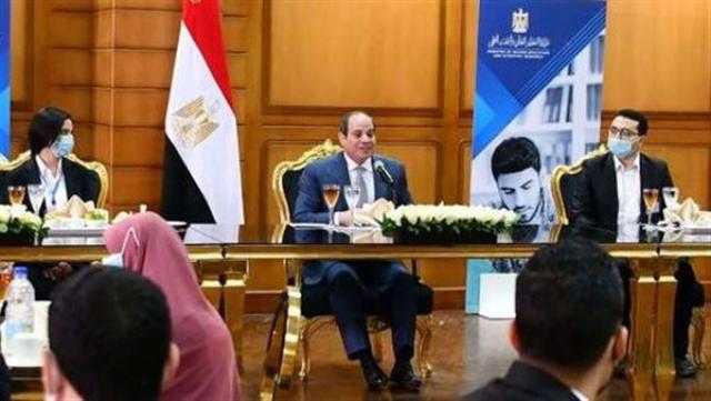 طالبة عن لقائها بالرئيس: كنت قاعدة مع أبويا