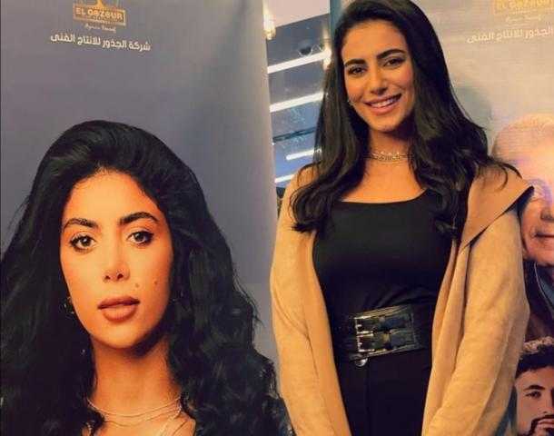 بالصورة.. ولاء الشريف نساند كارولين عزمي في العرض الخاص لـ «ريتسا»