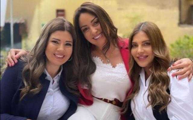 «جميلات أبو العروسة».. نرمين الفقي تكشف عن صورة من الكواليس