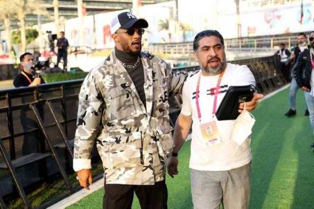 بالصور.. محمد رمضان يضع اللمسات الأخيرة على حفله في دبي