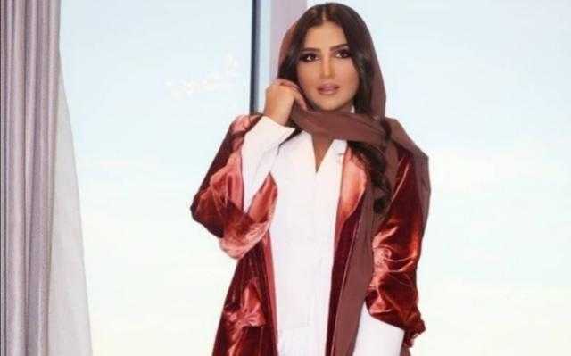 بالصورة.. مي عمر تخطف الأنظار في أحدث ظهور لها من السعودية
