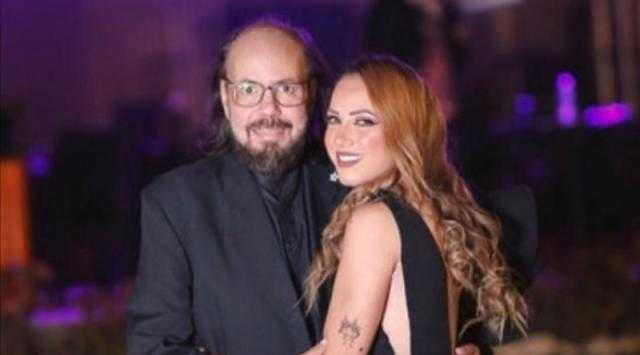 بكلمات مؤثرة.. إيمي طلعت زكريا تحيى ذكرى ميلاد والدها