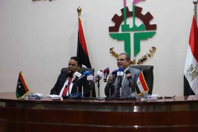 القوى العاملة تضع شرطًا جديدًا لسفر العمالة إلى ليبيا
