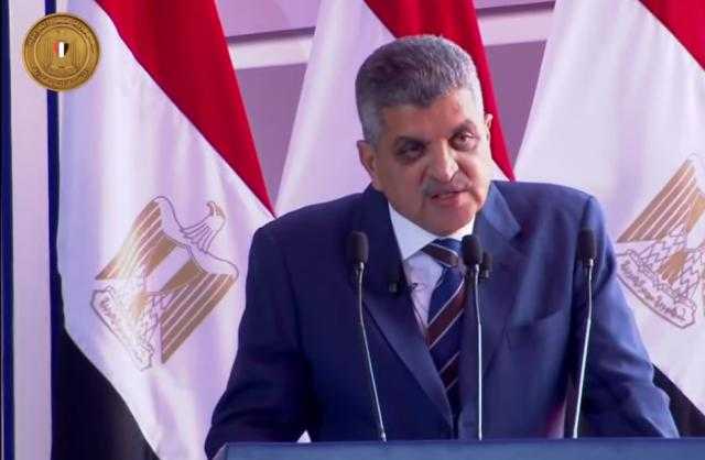 «أسامة ربيع»: سعيد بزيارة وزير الرياضة وذوي الهمم إلى قناة السويس