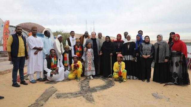 عقب زيارته.. الرئيس السيسي يقدم مفاجأة سارة لقرية غرب سهيل