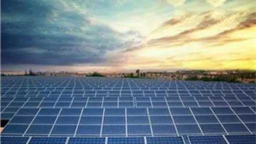 89 ميجاوات ساعة سنويًا.. «البترول البحرية» تدشن محطة شمسية لدعم الاستدامة