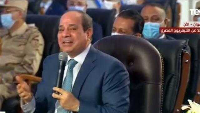بعد تقديمه بالمهندس.. السيسي لوزير النقل: «هي الرتب بتروح يا كامل؟»