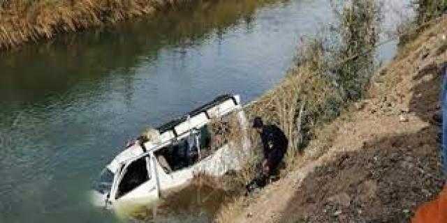 سقوط «ميكروباص» في ترعة المريوطية