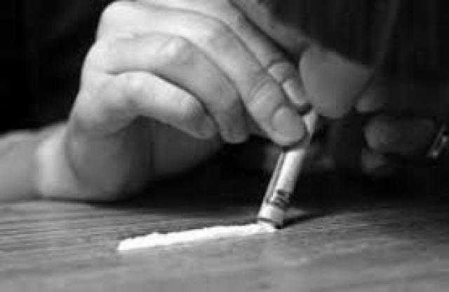 «هتقضي عمرك فى السجن».. تعرف على عقوبة تجارة وتعاطي المخدرات