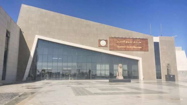 من داخل المتحف