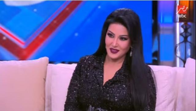 سمية الخشاب: «بحلم أتجوز نجار وهيبقى مفيد وإيجابي في حياتي»