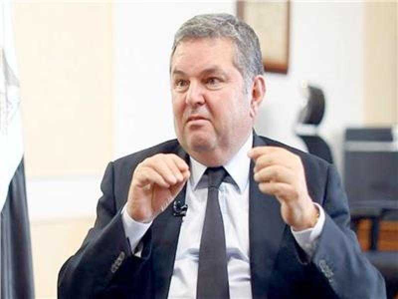 رحيل هشام توفيق وتعيين محمود عصمت وزيرًا لقطاع الأعمال