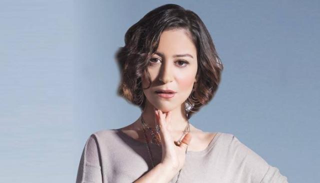 منة شلبي 