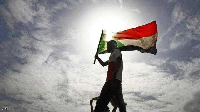 حل ثم عودة ثم استقالة.. القصة الكاملة لاضطراب المشهد في السودان