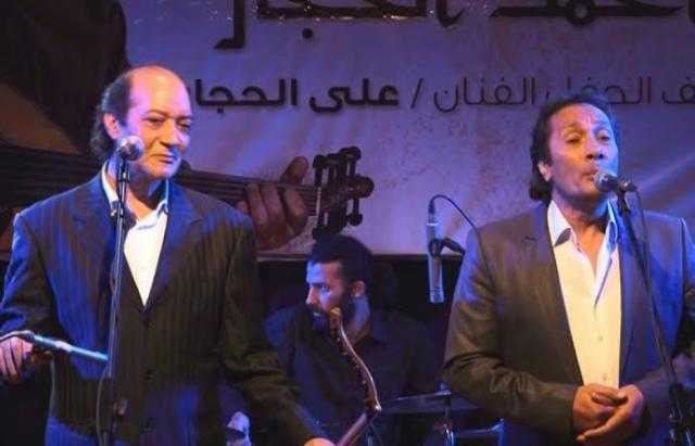 علي الحجار يعلن وفاة شقيقه أحمد.. ويطلب من جمهوره الدعاء