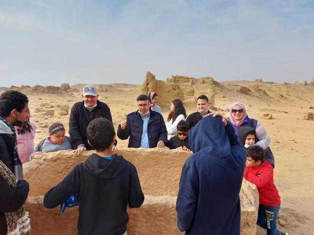 «السياحة» تنظم رحلة توعوية للطلاب من ذوي الهمم لزيارة الفيوم - صور