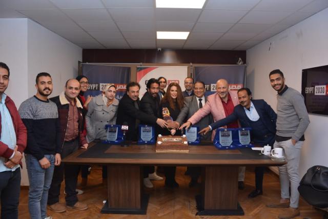 فريق عمل مسرحية ذقاق المدق