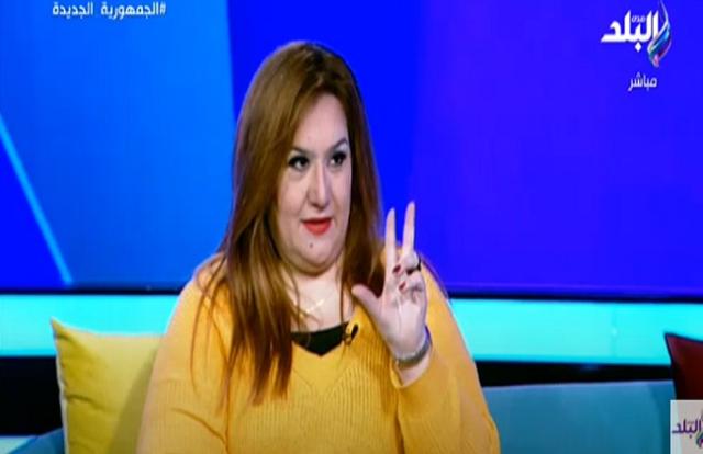 «مفسرة أحلام» توضح معنى رؤية السجاد في المنام - فيديو