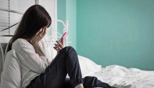 دار الإفتاء: عقوبة شديدة لأصحاب الابتزاز الإلكتروني