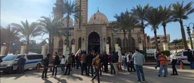 بالفيديو.. توافد نجوم الفن لتشييع جثمان مها أبو عوف