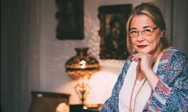 «بدري أوي».. سوسن بدر تودع مها أبو عوف برسالة حزينة