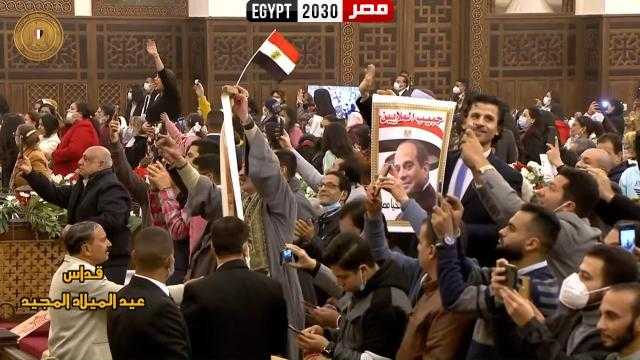صور السيسي تظهر في احتفال كاتدرائية المسيح بعيد الميلاد