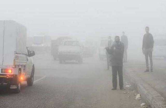 «تحجب الرؤية».. الأرصاد تحذر من شبورة مائية كثيفة في الصباح الباكر (فيديو)