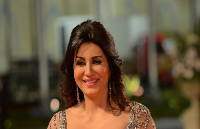 الفنانة وفاء عامر