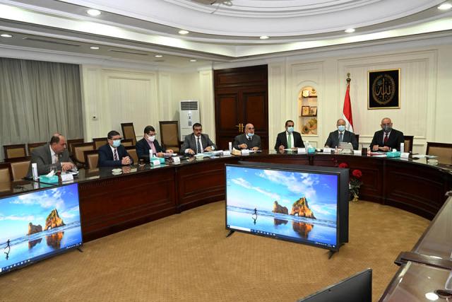 اجتماع وزير الإسكان 