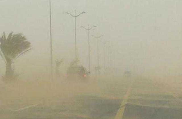 رياح وأمطار .. الأرصاد تكشف عن حالة الطقس خلال الأيام المقبلة